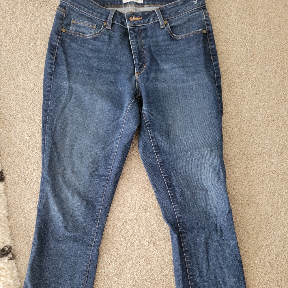 *NWOT* Loft Curvy Crop Jeans Size 8